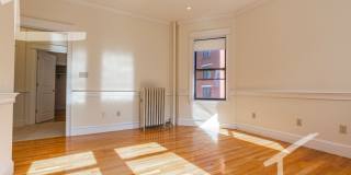 Newly renovated 2nd floor 1 bed unit right next to the Green Line! Gallery 6
