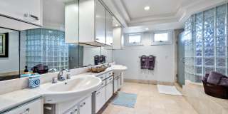 Hawaii Life Presents Modern Mokuleia Beachfront Luxury 4 bedroom 3 Bath Gallery 23