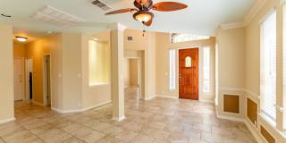 Spacious and stunning 4 bed 3.5 bath in Austin!!! Gallery 6