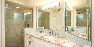 **PARK SHORE BEAUTY WALK TO VENETIAN VILLAGE ** ESPLANADE** NICE AMENITIES ** 2 BEDROOM CONDO ON THE BEACH ** Gallery 28
