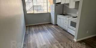 117 W Walnut St - 1B Gallery 1