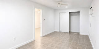 240 1/2 E Beech Ave Gallery 11