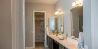 Gorgeous 4 Bed + den Single Level Home in gated community in North Peoria with RV Gate / BBQ!! Gallery 13