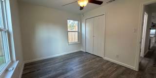 AVAILABLE: Updated 4 BR / 2 BA in Prime South Austin Location Gallery 23