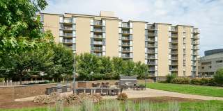 Waterside Towers Apartments Gallery 21