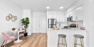 The Elinor Gallery 39