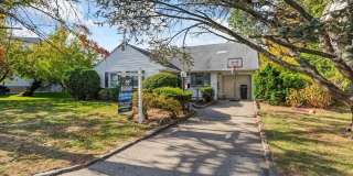 369 Island Avenue Gallery 1