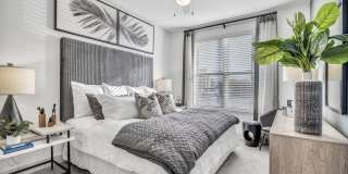 Axis Grand Crossing Gallery 27