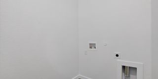 620 Godley Gallery 18