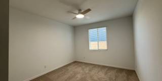 LIKE NEW HOME IN PEORIA Gallery 37