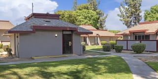 Park West Gallery 14