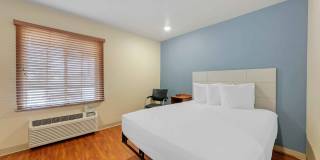 Fort Lauderdale - Airport - West Gallery 22
