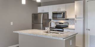 Avenue at Harbison Gallery 4