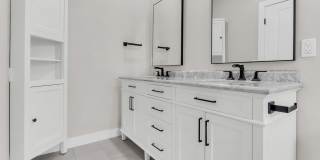 200 A North Harrington Drive Gallery 17