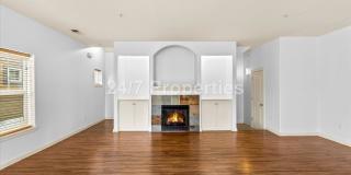 *MOVE-IN SPECIAL!* 3 BD I 2.5 BA Beaverton Townhome Gallery 10