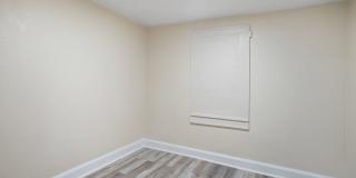 $1795 3br/1bath CUTE House w/ HUGE YARD Gallery 22