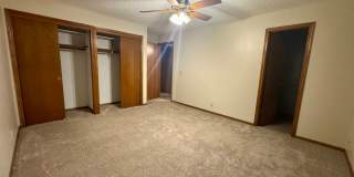 Beautiful walk-out house in SOUTH Lincoln Gallery 9