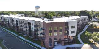 Station 250 Mundelein Gallery 52