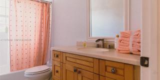 809 Southeast 14th Drive Gallery 19