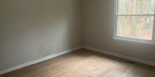 937 W Chatham Gallery 5