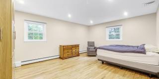 99 Lambert Place Gallery 17