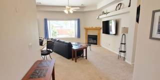 3 Bedroom, One Level Furnished Home in Emerald Ridge Gallery 6