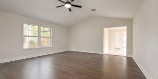 FOR RENT | Available August 1st Gallery 8