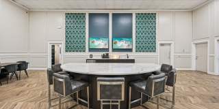 Uptown 22 Gallery 21