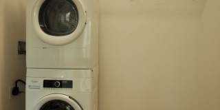 Beautiful Sunny 1 bed with W/D available 9/1 Gallery 8