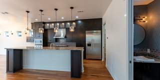 Gorgeous 4 bedroom, 5 bathroom House in Bouldin Creek! Gallery 18