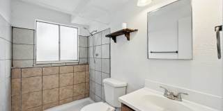 4 Bedroom, 2 bathroom Located Close to Pikes Peak Community College! Gallery 1