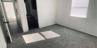 Glen Oaks Gallery 9