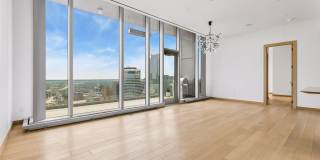 255 Hennepin Avenue Gallery 8