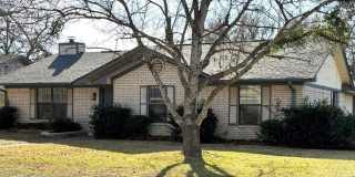 1100 Meadow Dr Gallery 1