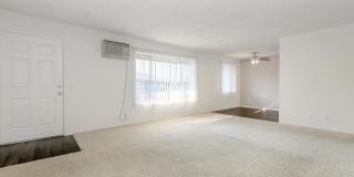 San Carlos & San Juan Apartment Homes Gallery 28