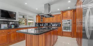 7230 SW 104th St Gallery 9