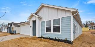 Gorgeous Home in Gentry! Gallery 3