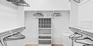 109 Providence St Gallery 23