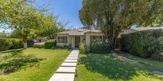 Charming fully furnished 2bed/1 bath Cottage in the Melrose District Gallery 1