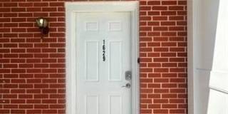 1629 FERONIA Street Gallery 21