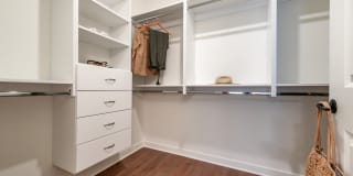 Alexan Florence Gallery 20