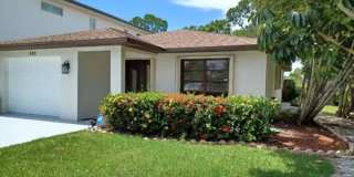 Enjoy Your Vacation in This Single Family Pet Friendly Home NO HOA ** WEEKLY AND MONTHLY RENTAL ** SEASONAL ** Gallery 16