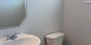 Modern 3-Bedroom Townhome Near UNC Charlotte & Light Rail Gallery 19