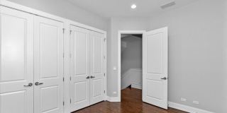 1838 W Erie St Gallery 4