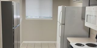 2 Bedroom, 2 bathroom condo For Rent in Town N Country! Gallery 11