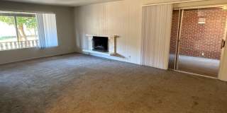 Beautiful town home with deep 2 car garage and a large covered patio Gallery 5