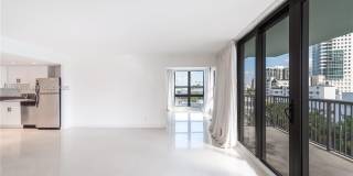 1800 Collins Ave Gallery 5