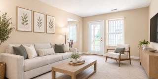 Spacious 2-bedroom 1-bath Apartment w/ Washer & Dryer Included! Gallery 1