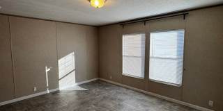 Spacious Four Bedroom Home - Pet Friendly and Horses Allowed! Gallery 15