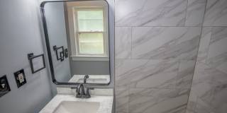 Newly Renovated 4BR/2BA - 1215 E 113th St Gallery 4